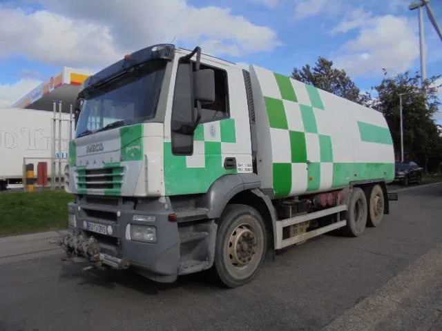 Iveco Stralis 270 - شاحنة صهريج: صور 1 Iveco Stralis 270 - شاحنة صهريج: صور 1