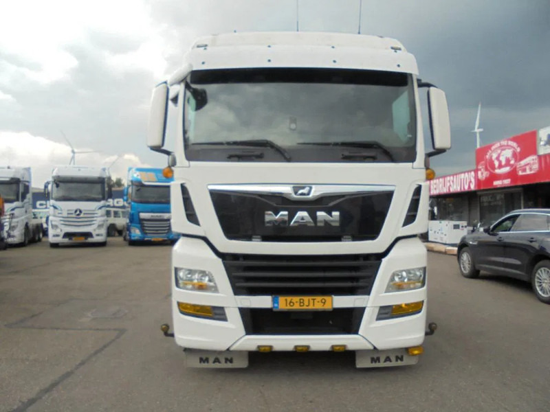 MAN TGX 18.420 - شاحنة جرار: صور 2 MAN TGX 18.420 - شاحنة جرار: صور 2