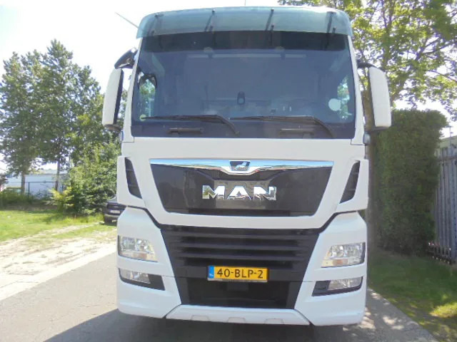MAN TGX 26.500 XXL NL TRUCK SMART TACHO 16X IN STOCK - شاحنة جرار: صور 2 MAN TGX 26.500 XXL NL TRUCK SMART TACHO 16X IN STOCK - شاحنة جرار: صور 2