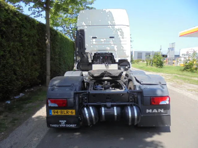 MAN TGX 26.500 XXL NL TRUCK SMART TACHO - شاحنة جرار: صور 5 MAN TGX 26.500 XXL NL TRUCK SMART TACHO - شاحنة جرار: صور 5