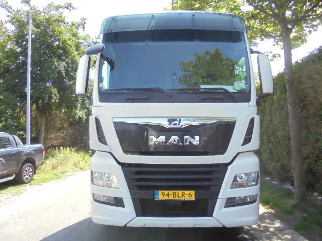 MAN TGX 26.500 XXL NL TRUCK SMART TACHO - شاحنة جرار: صور 2 MAN TGX 26.500 XXL NL TRUCK SMART TACHO - شاحنة جرار: صور 2