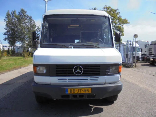 Mercedes-Benz 609D - صغيرة, ميكروباص: صور 2 Mercedes-Benz 609D - صغيرة, ميكروباص: صور 2