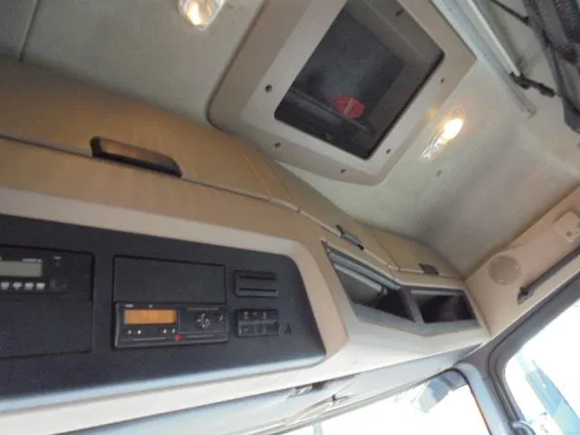 Mercedes-Benz Actros 1842 15x IN STOCK - شاحنة جرار: صور 5 Mercedes-Benz Actros 1842 15x IN STOCK - شاحنة جرار: صور 5