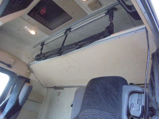 Mercedes-Benz Actros 1842 15x IN STOCK - شاحنة جرار: صور 4 Mercedes-Benz Actros 1842 15x IN STOCK - شاحنة جرار: صور 4