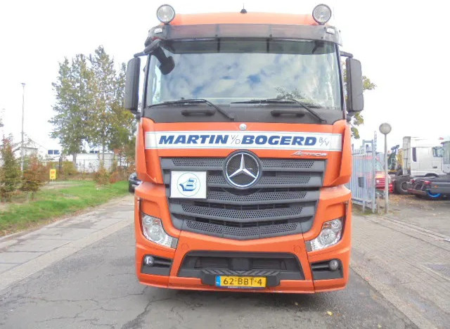 Mercedes-Benz Actros 1842 APK 06-2026 - شاحنة جرار: صور 2 Mercedes-Benz Actros 1842 APK 06-2026 - شاحنة جرار: صور 2