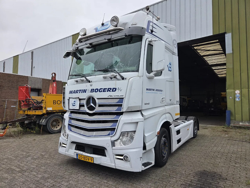 Mercedes-Benz Actros 1842 LS CABINE SCHADE NL TRUCK - شاحنة جرار: صور 1 Mercedes-Benz Actros 1842 LS CABINE SCHADE NL TRUCK - شاحنة جرار: صور 1