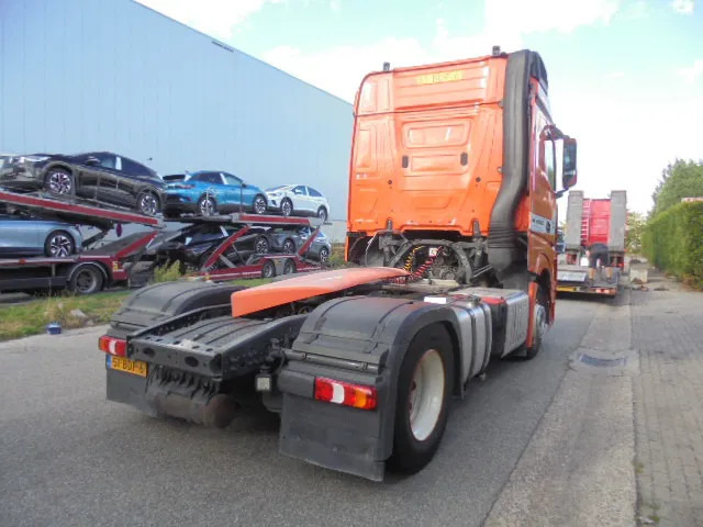 Mercedes-Benz Actros 1842 LS ENGINE NOT OK - شاحنة جرار: صور 4 Mercedes-Benz Actros 1842 LS ENGINE NOT OK - شاحنة جرار: صور 4