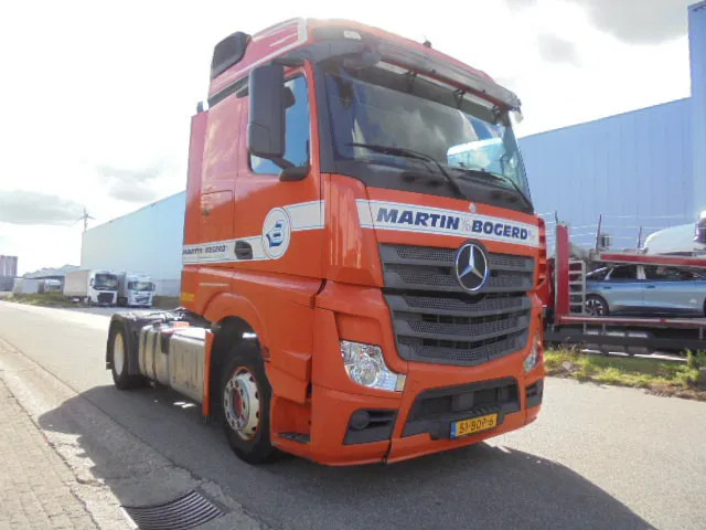 Mercedes-Benz Actros 1842 LS ENGINE NOT OK - شاحنة جرار: صور 3 Mercedes-Benz Actros 1842 LS ENGINE NOT OK - شاحنة جرار: صور 3