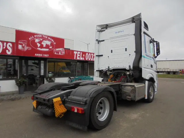 Mercedes-Benz Actros 1842 LS EUR6 - شاحنة جرار: صور 4 Mercedes-Benz Actros 1842 LS EUR6 - شاحنة جرار: صور 4