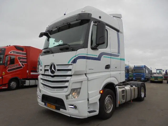 Mercedes-Benz Actros 1842 LS EUR6 - شاحنة جرار: صور 1 Mercedes-Benz Actros 1842 LS EUR6 - شاحنة جرار: صور 1