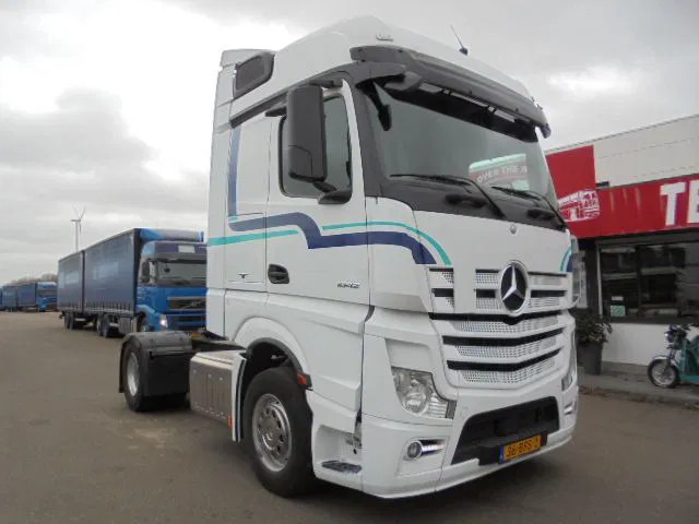 Mercedes-Benz Actros 1842 LS EUR6 - شاحنة جرار: صور 2 Mercedes-Benz Actros 1842 LS EUR6 - شاحنة جرار: صور 2