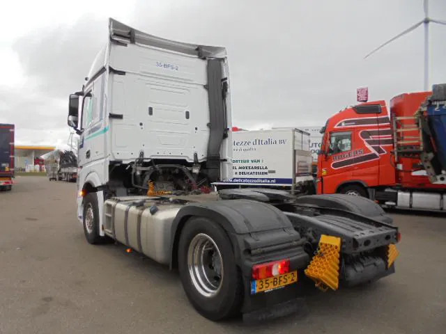 Mercedes-Benz Actros 1842 LS EUR6 - شاحنة جرار: صور 5 Mercedes-Benz Actros 1842 LS EUR6 - شاحنة جرار: صور 5