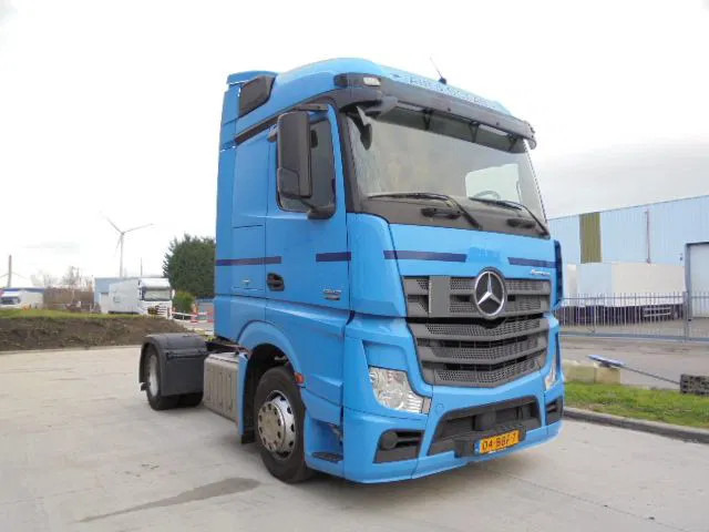 Mercedes-Benz Actros 1842 LS EUR6 - شاحنة جرار: صور 3 Mercedes-Benz Actros 1842 LS EUR6 - شاحنة جرار: صور 3
