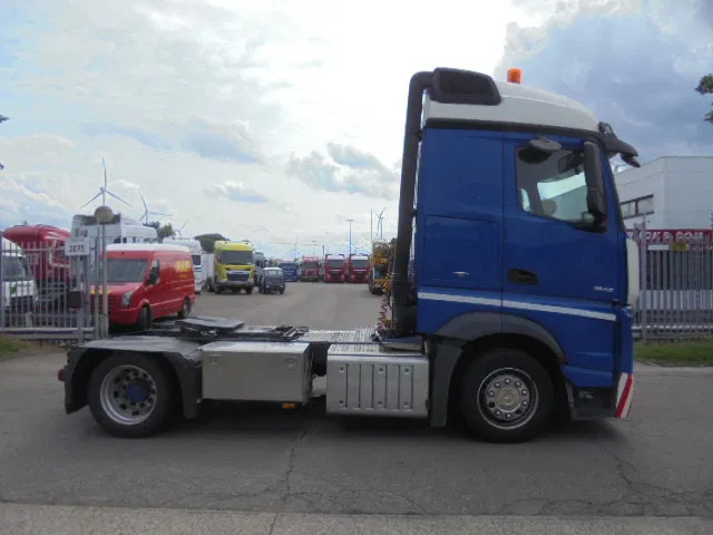 Mercedes-Benz Actros 1842 LS NL TRUCK - شاحنة جرار: صور 4 Mercedes-Benz Actros 1842 LS NL TRUCK - شاحنة جرار: صور 4