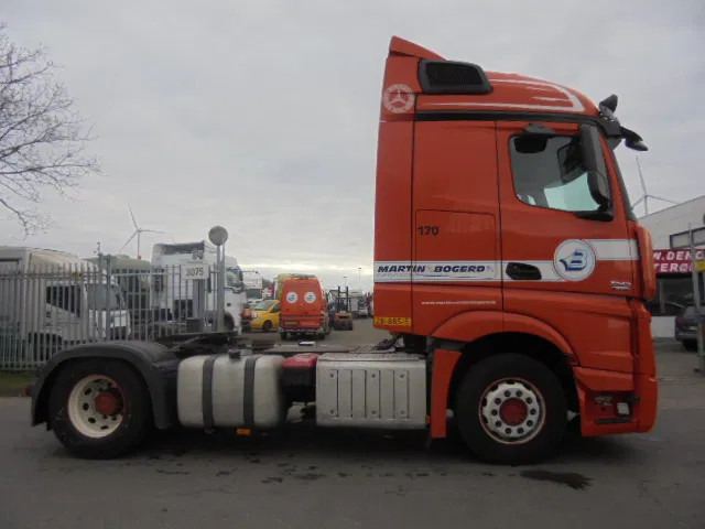 Mercedes-Benz Actros 1842 LS NL TRUCK - شاحنة جرار: صور 4 Mercedes-Benz Actros 1842 LS NL TRUCK - شاحنة جرار: صور 4
