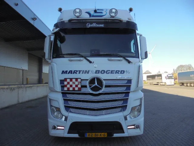 Mercedes-Benz Actros 1842 LS NL TRUCK - شاحنة جرار: صور 2 Mercedes-Benz Actros 1842 LS NL TRUCK - شاحنة جرار: صور 2