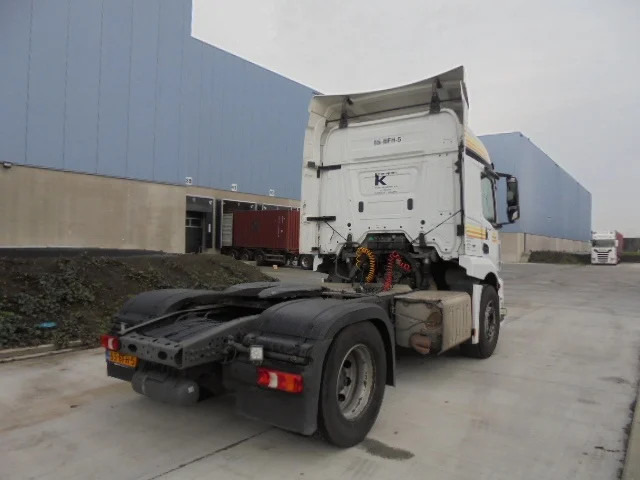 Mercedes-Benz Actros 1940 - شاحنة جرار: صور 4 Mercedes-Benz Actros 1940 - شاحنة جرار: صور 4