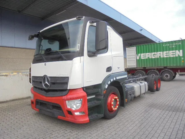 Mercedes-Benz Actros 2340 LL 6X2 - شاحنة نقل سيارات شاحنة: صور 1 Mercedes-Benz Actros 2340 LL 6X2 - شاحنة نقل سيارات شاحنة: صور 1