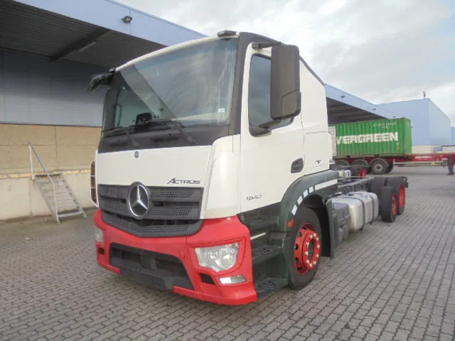Mercedes-Benz Actros 2340 LL 6X2 - شاحنة نقل سيارات شاحنة: صور 1 Mercedes-Benz Actros 2340 LL 6X2 - شاحنة نقل سيارات شاحنة: صور 1