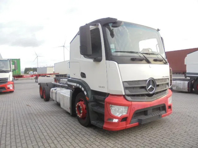 Mercedes-Benz Actros 2340 LL 6X2 - شاحنة نقل سيارات شاحنة: صور 3 Mercedes-Benz Actros 2340 LL 6X2 - شاحنة نقل سيارات شاحنة: صور 3