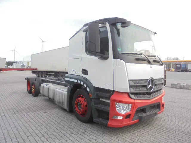 Mercedes-Benz Actros 2340 LL 6X2 - شاحنة نقل سيارات شاحنة: صور 3 Mercedes-Benz Actros 2340 LL 6X2 - شاحنة نقل سيارات شاحنة: صور 3