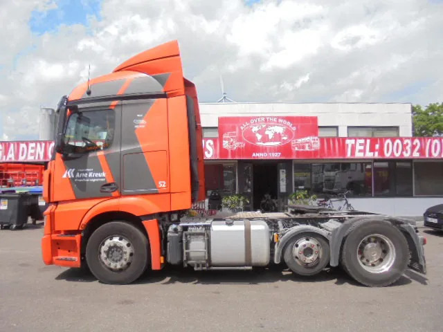 Mercedes-Benz Actros 2343 6X2 VOORLOOPAS - شاحنة جرار: صور 5 Mercedes-Benz Actros 2343 6X2 VOORLOOPAS - شاحنة جرار: صور 5