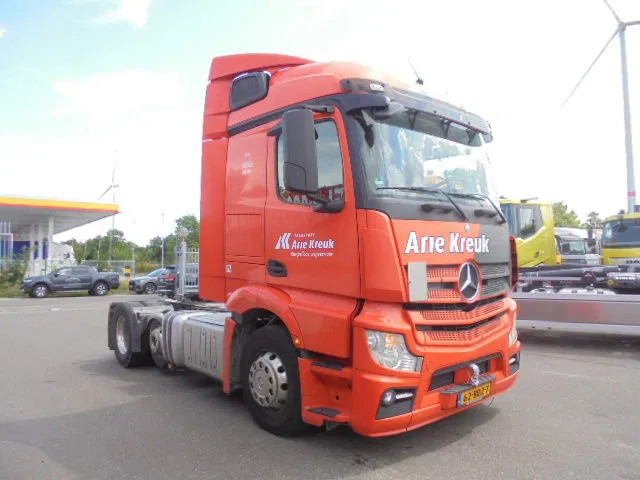 Mercedes-Benz Actros 2343 6X2 VOORLOOPAS - شاحنة جرار: صور 3 Mercedes-Benz Actros 2343 6X2 VOORLOOPAS - شاحنة جرار: صور 3