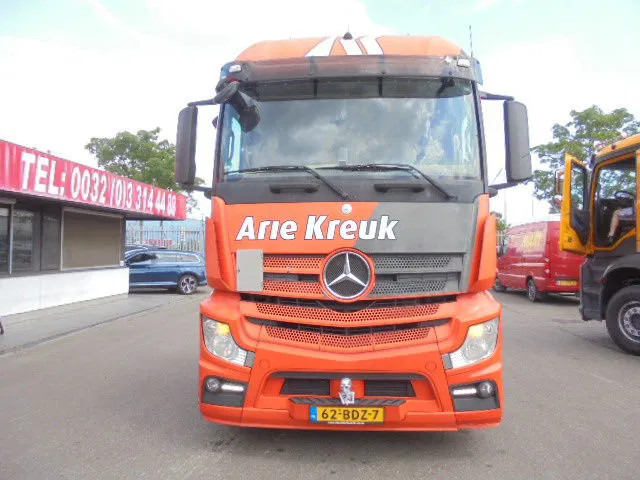 Mercedes-Benz Actros 2343 6X2 VOORLOOPAS - شاحنة جرار: صور 2 Mercedes-Benz Actros 2343 6X2 VOORLOOPAS - شاحنة جرار: صور 2