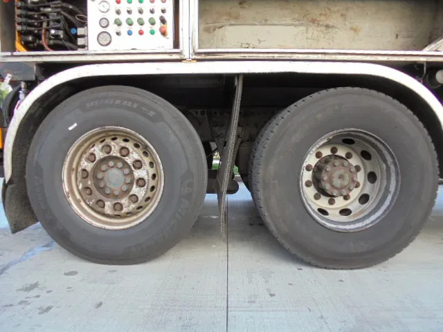 فراغ شاحنة Mercedes-Benz Actros 2532 LENA ADR: صور 8 فراغ شاحنة Mercedes-Benz Actros 2532 LENA ADR: صور 8