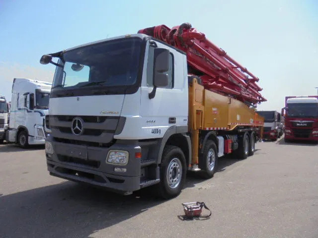 Mercedes-Benz Actros 4144 8X4 SANY 56M BETONPOMP - مضخة خرسانة: صور 2 Mercedes-Benz Actros 4144 8X4 SANY 56M BETONPOMP - مضخة خرسانة: صور 2