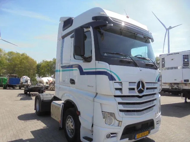 Mercedes-Benz Actros ACTROS 1842 - شاحنة جرار: صور 2 Mercedes-Benz Actros ACTROS 1842 - شاحنة جرار: صور 2