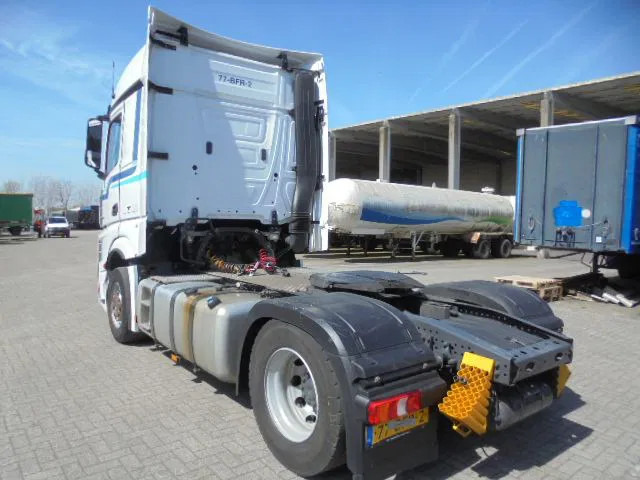 Mercedes-Benz Actros ACTROS 1842 - شاحنة جرار: صور 5 Mercedes-Benz Actros ACTROS 1842 - شاحنة جرار: صور 5