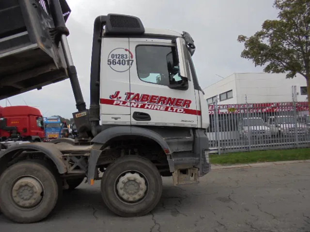 Mercedes-Benz Arocs 3240 K 8X4 - قلابات: صور 4 Mercedes-Benz Arocs 3240 K 8X4 - قلابات: صور 4