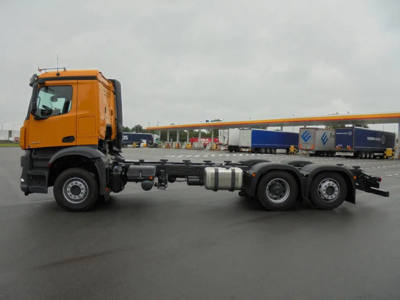 Mercedes-Benz Arocs AROCS 2848 6X2 MET FABRIEKS GARANTIE - الشاسيه شاحنة: صور 5 Mercedes-Benz Arocs AROCS 2848 6X2 MET FABRIEKS GARANTIE - الشاسيه شاحنة: صور 5