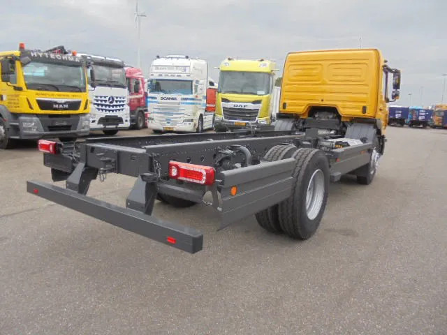 Mercedes-Benz Atego 1518 NEW DEMO MET FABRIEKS GARANTIE - الشاسيه شاحنة: صور 4 Mercedes-Benz Atego 1518 NEW DEMO MET FABRIEKS GARANTIE - الشاسيه شاحنة: صور 4