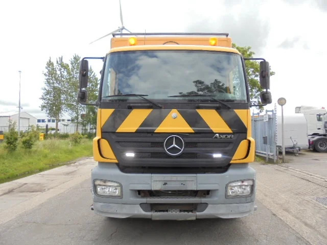 Mercedes-Benz Axor 1828 - شاحنة كرين: صور 2 Mercedes-Benz Axor 1828 - شاحنة كرين: صور 2