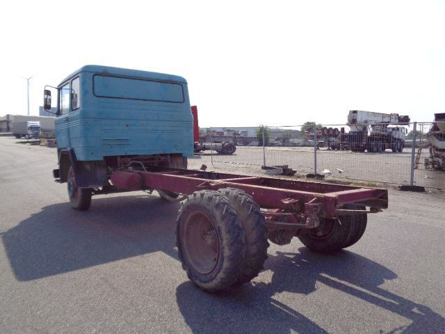 Mercedes-Benz LP 911 - الشاسيه شاحنة: صور 4 Mercedes-Benz LP 911 - الشاسيه شاحنة: صور 4