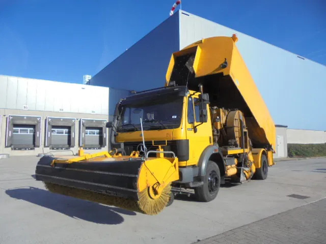 Mercedes-Benz SK 1920 NL TRUCK - سياره كنس شوارع: صور 1 Mercedes-Benz SK 1920 NL TRUCK - سياره كنس شوارع: صور 1