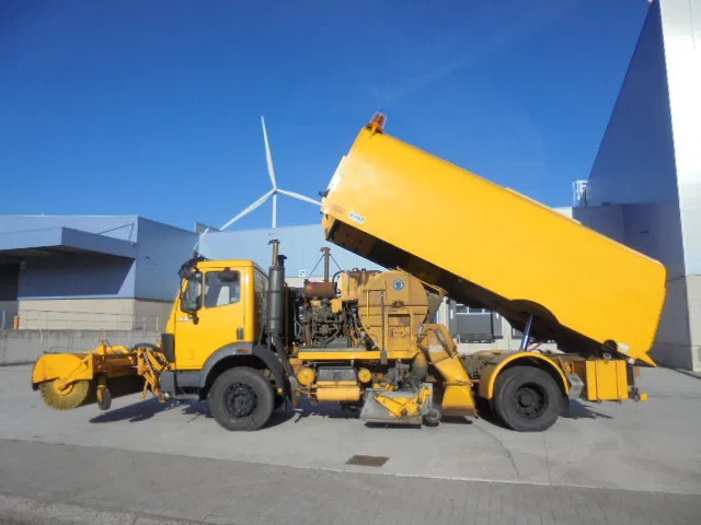 Mercedes-Benz SK 1920 NL TRUCK - سياره كنس شوارع: صور 4 Mercedes-Benz SK 1920 NL TRUCK - سياره كنس شوارع: صور 4