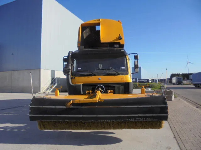 Mercedes-Benz SK 1920 NL TRUCK - سياره كنس شوارع: صور 2 Mercedes-Benz SK 1920 NL TRUCK - سياره كنس شوارع: صور 2
