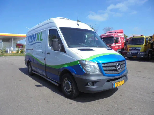 Mercedes-Benz Sprinter 313 FRIGO NL TRUCK - الشاحنات الصغيرة المبردة: صور 3 Mercedes-Benz Sprinter 313 FRIGO NL TRUCK - الشاحنات الصغيرة المبردة: صور 3