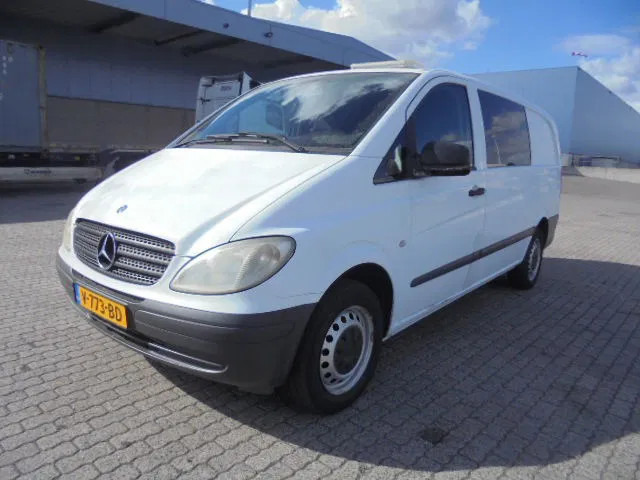 Mercedes-Benz Vito 110 NL - فان المدمجة, الشاحنات الصغيرة كابينة مزدوجة: صور 1 Mercedes-Benz Vito 110 NL - فان المدمجة, الشاحنات الصغيرة كابينة مزدوجة: صور 1