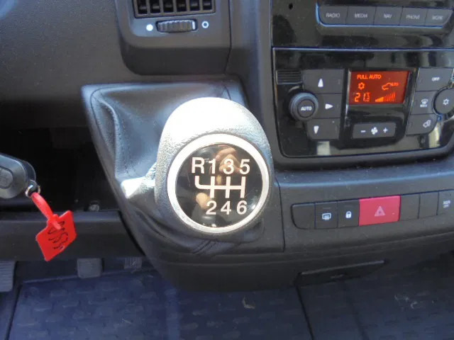 تأجير Opel Movano L3H2 2.2L BLUE HDI 165 Opel Movano L3H2 2.2L BLUE HDI 165: صور 11 تأجير Opel Movano L3H2 2.2L BLUE HDI 165 Opel Movano L3H2 2.2L BLUE HDI 165: صور 11