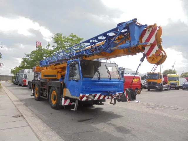 PPM ATT 350 4X4X4 - رافعة لجميع التضاريس: صور 5 PPM ATT 350 4X4X4 - رافعة لجميع التضاريس: صور 5