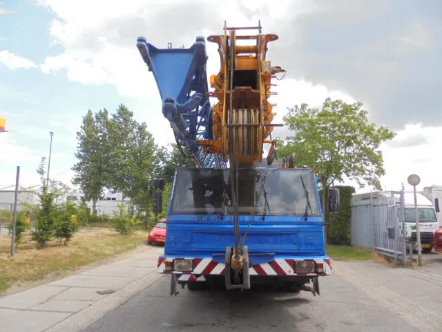PPM ATT 350 4X4X4 - رافعة لجميع التضاريس: صور 4 PPM ATT 350 4X4X4 - رافعة لجميع التضاريس: صور 4