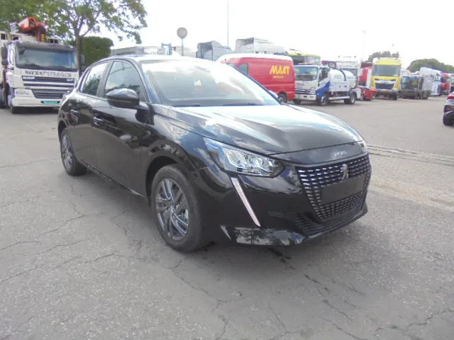 Peugeot 208 208 NEW TAX FREE - هاتشباك: صور 3 Peugeot 208 208 NEW TAX FREE - هاتشباك: صور 3