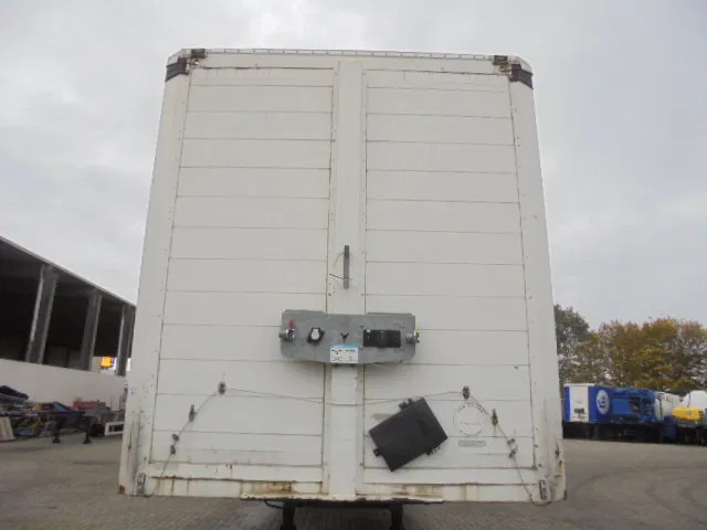 Renders ROC 12-27N X-STEERING - الخيمة نصف مقطورة: صور 2 Renders ROC 12-27N X-STEERING - الخيمة نصف مقطورة: صور 2