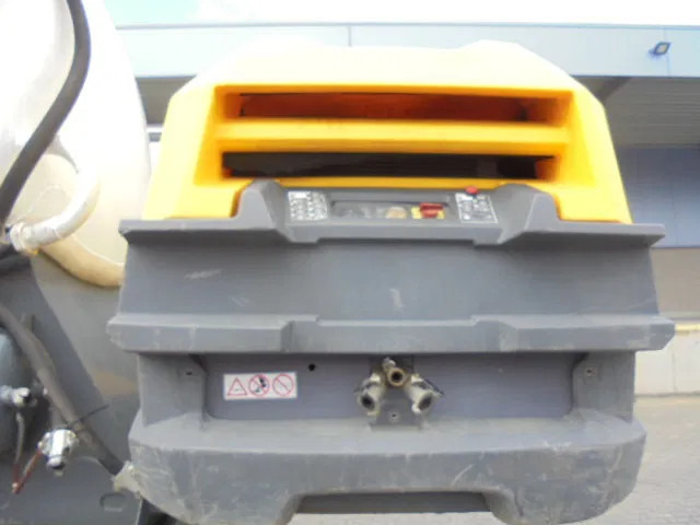 نصف مقطورة صهريج Saitek BULKTRAILER: صور 7 نصف مقطورة صهريج Saitek BULKTRAILER: صور 7