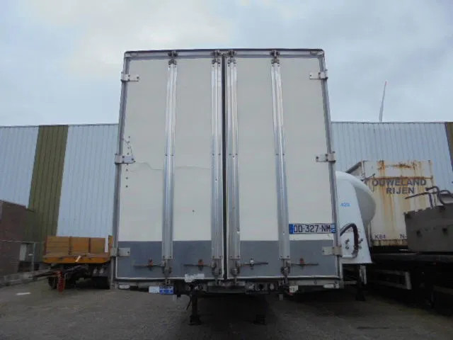 Samro VK132APF11S - بصندوق مغلق نصف مقطورة: صور 5 Samro VK132APF11S - بصندوق مغلق نصف مقطورة: صور 5