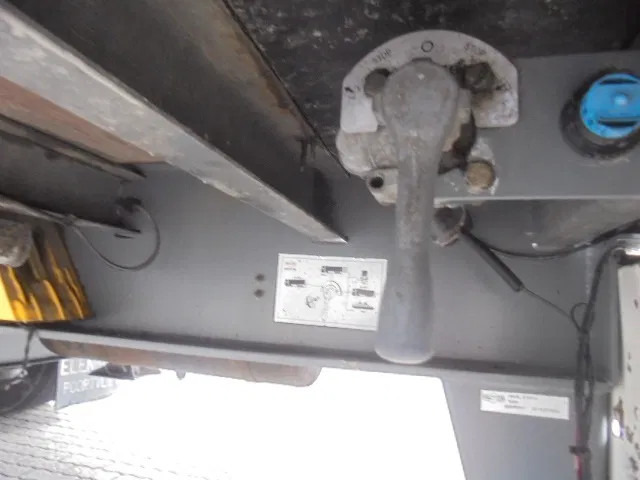 بصندوق مغلق شاحنة Scania R440 6X2 VOLUME COMBI + RETARDER: صور 18 بصندوق مغلق شاحنة Scania R440 6X2 VOLUME COMBI + RETARDER: صور 18